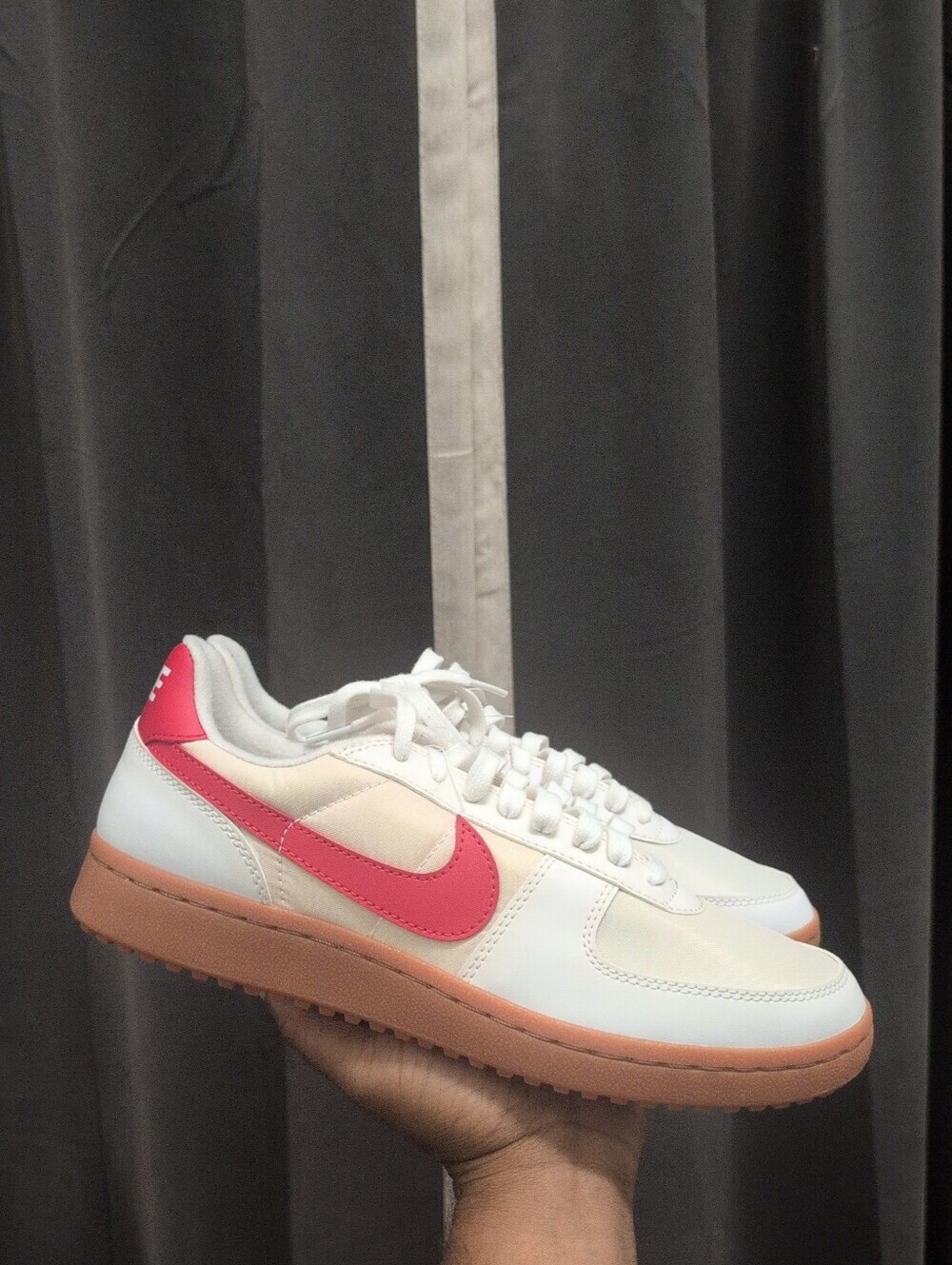 Men's Nike Field General 82 Shoe Pale Ivory/Picante Red Size 9 NWOB